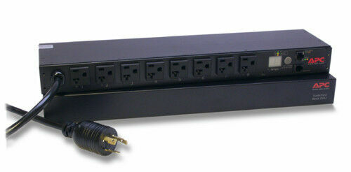Unidad de distribución de energía APC 1U 20A 120V 8 salidas AP7901B