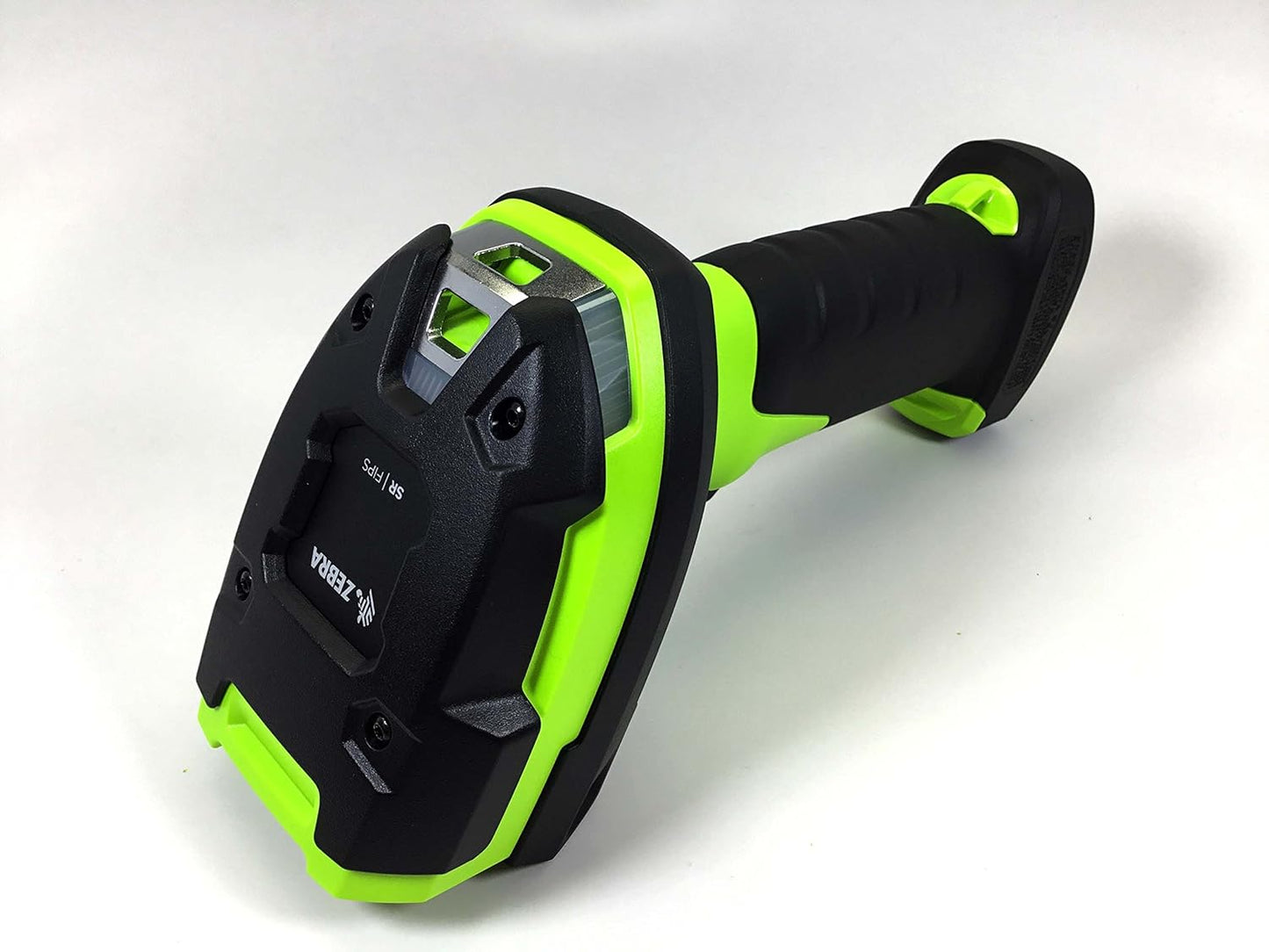 Escáner de código de barras ultrarresistente Zebra DS3678-SR 1D/2D con base USB y fuente de alimentación DS3678-SR3U4210SFW
