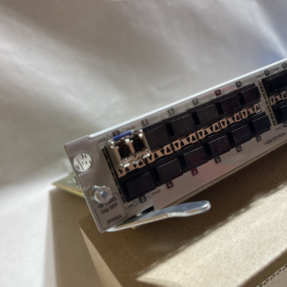 Aruba 5400R 24-Port Gigabit SFP Expansion Module J9988A